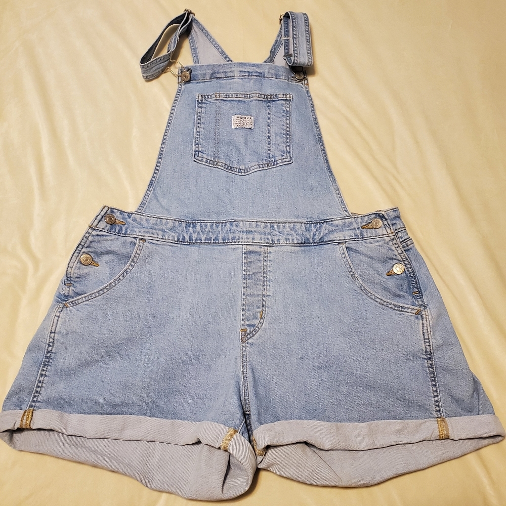 Vintage Plus Levis Shortalls